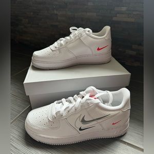 Nike Air Force 1 big kids size 7